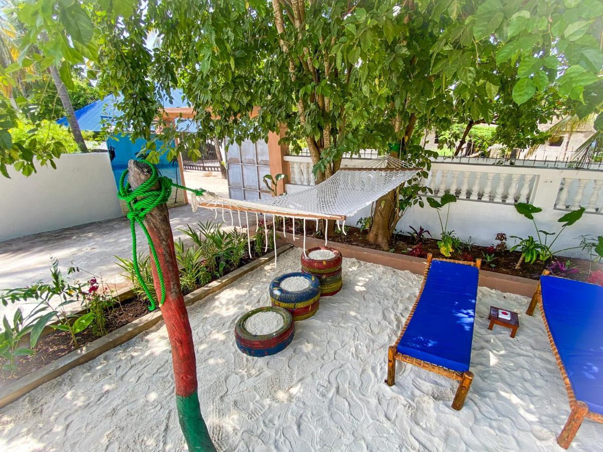 بويجو Villa Orchid Beach Guest House المظهر الخارجي الصورة