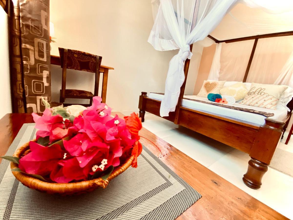 بويجو Villa Orchid Beach Guest House المظهر الخارجي الصورة